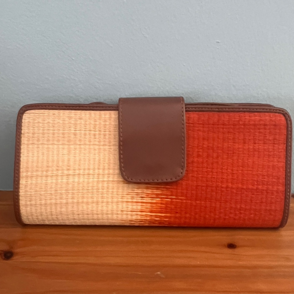 Le Sac by Kultura - Ombré Rattanconvertible clutch /handbag - NWT